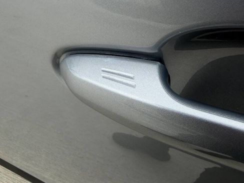 Used 2025 Toyota RAV4 XLE AWD/4WD image 27