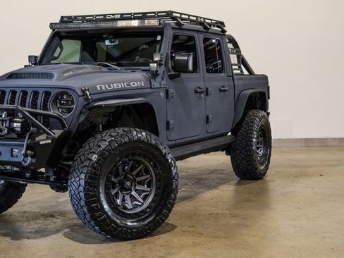 Used 2022 Jeep Gladiator Rubicon w/ Cold Weather Group image 21