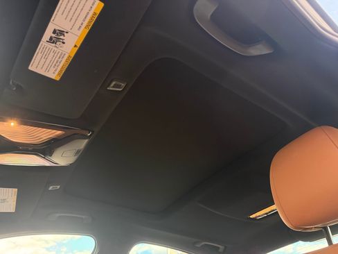 Used 2021 BMW 540i xDrive w/ M Sport Package image 15