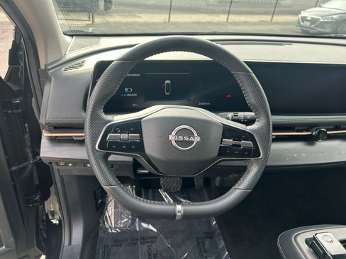 Used 2024 Nissan Ariya FWD image 19