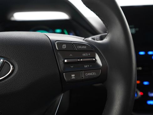 Used 2020 Hyundai Ioniq Limited FWD image 23