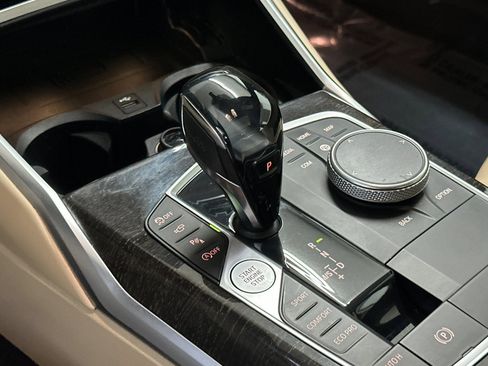 Used 2021 BMW 430i Coupe w/ Convenience Package image 18