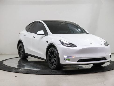 Used 2023 Tesla Model Y Long Range AWD/4WD image 5
