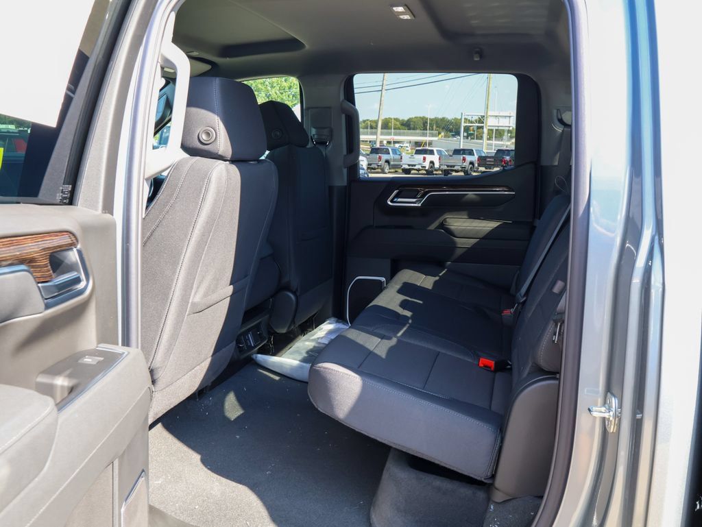 New 2026 GMC Sierra 1500 Elevation AWD/4WD image 9