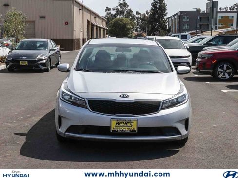 Used 2017 Kia Forte LX FWD image 6