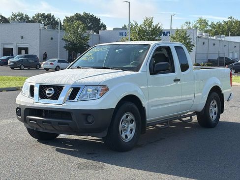 Used 2020 Nissan Frontier S RWD image 6