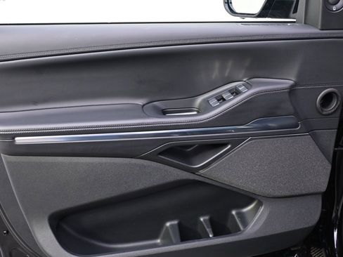 New 2025 Lincoln Navigator Reserve w/ Jet Appearance Package image 24