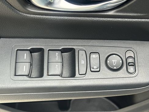 Certified 2025 Honda CR-V EX image 15