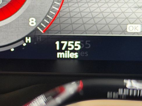 Used 2025 Nissan Rogue SL w/ SL Premium Package image 14