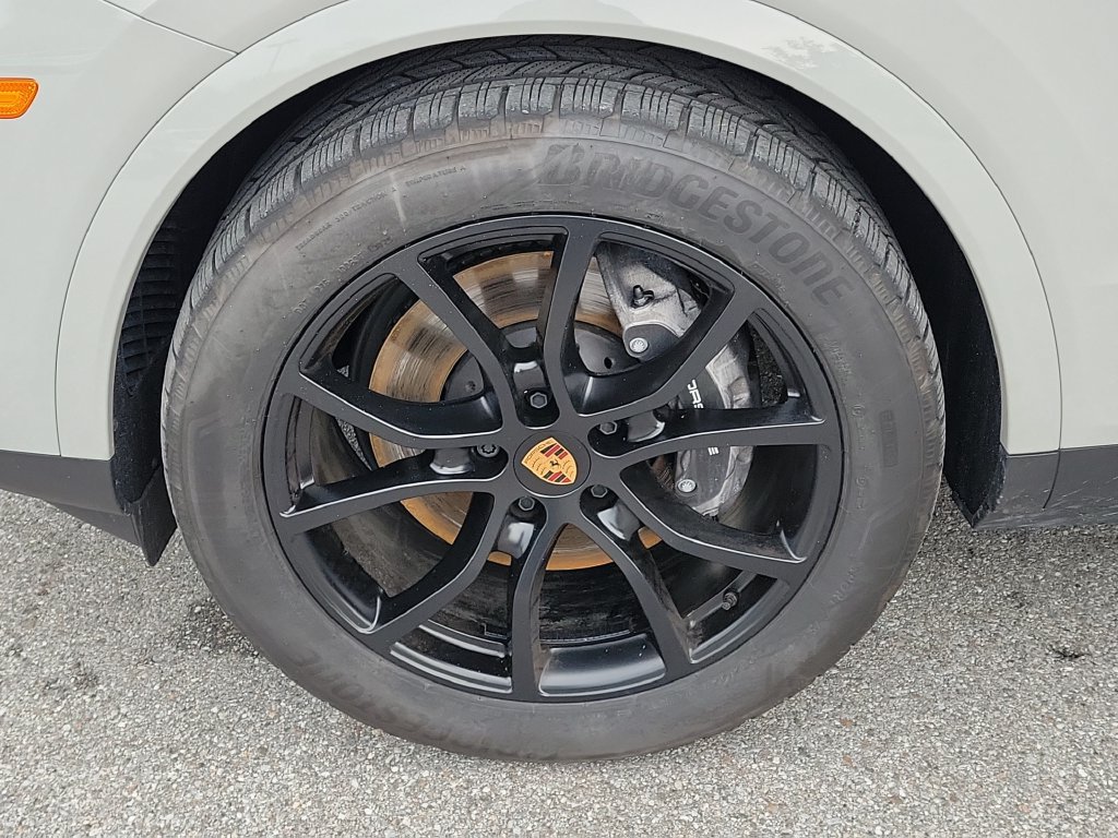 Certified 2026 Porsche Cayenne Coupe AWD/4WD image 12
