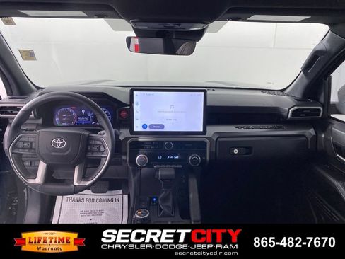 Used 2025 Toyota Tacoma TRD Off-Road AWD/4WD image 25