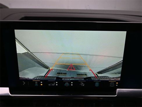 Certified 2025 Chevrolet Silverado 3500 High Country w/ High Country Premium Package image 11