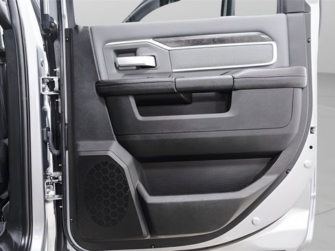 Used 2021 RAM 2500 Big Horn w/ Level 2 Equipment Group image 33