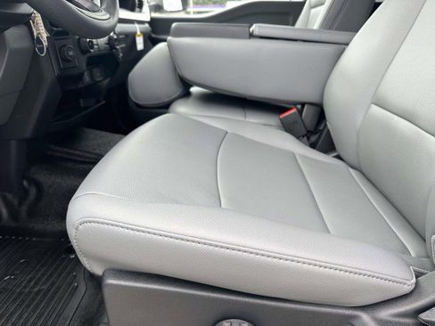 New 2026 Ford F350 XL w/ XL Driver Assist Package RWD image 9