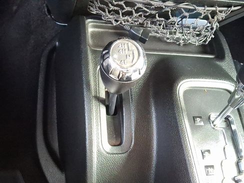 Used 2016 Jeep Wrangler Unlimited Sport image 22