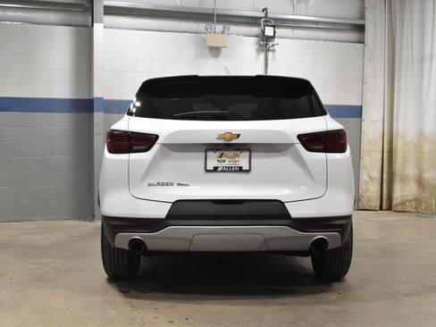 Used 2025 Chevrolet Blazer LT AWD/4WD image 26