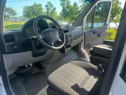 Used 2012 Mercedes-Benz Sprinter 3500 image 17