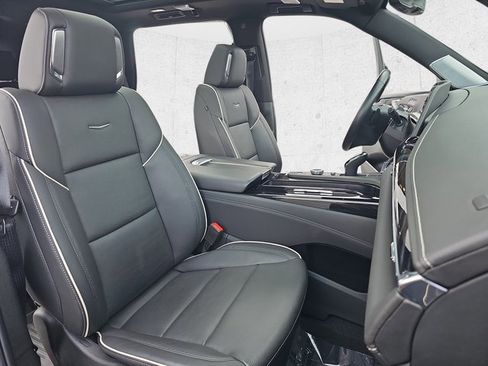 Certified 2023 Cadillac Escalade Sport w/ Touring Package image 10