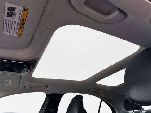 Used 2023 Mercedes-Benz C 300 Sedan image 27