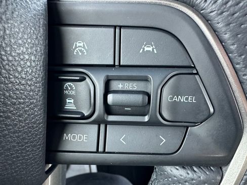 Certified 2025 Toyota Tacoma TRD Off-Road image 22