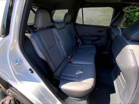 Used 2026 Subaru Outback Limited AWD/4WD image 10