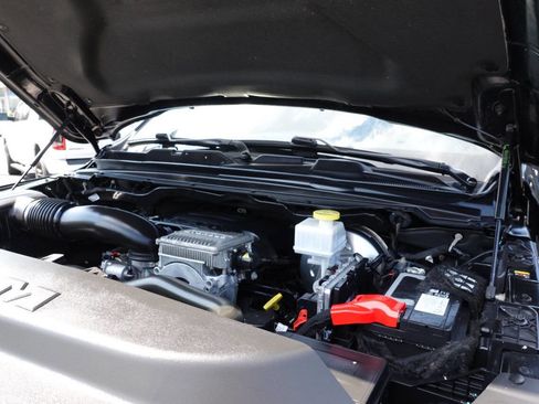 Used 2022 RAM 1500 Big Horn AWD/4WD image 60
