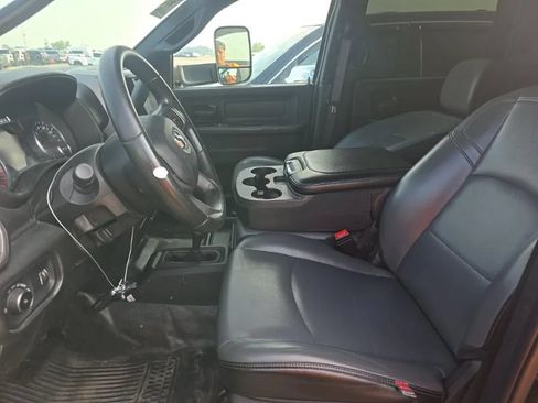 Used 2022 RAM 3500 Tradesman w/ Chrome Appearance Group AWD/4WD image 7