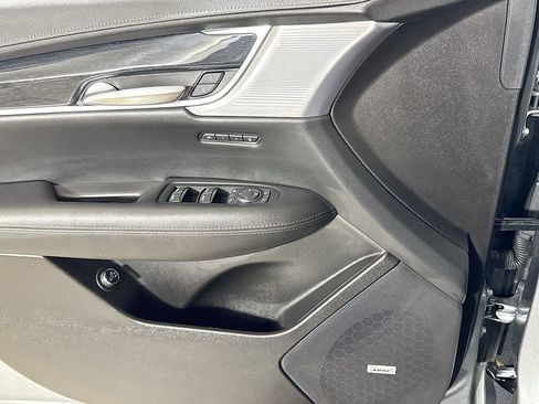 Certified 2025 Cadillac XT5 Premium Luxury FWD image 16