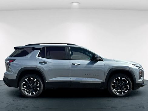 Used 2026 Chevrolet Equinox RS image 6