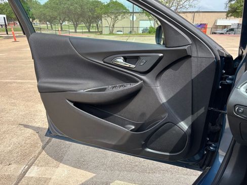 Used 2024 Chevrolet Malibu LT image 18