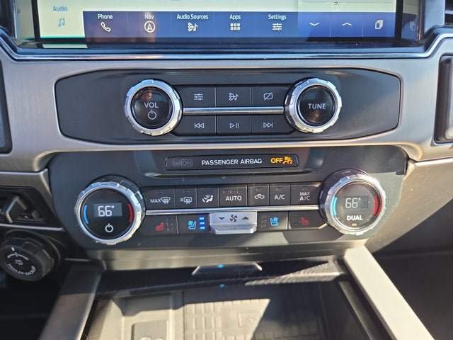 Used 2022 Ford F250 Platinum w/ Tremor Off-Road Package AWD/4WD image 18