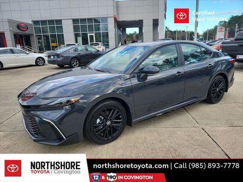 Certified 2026 Toyota Camry SE image 1