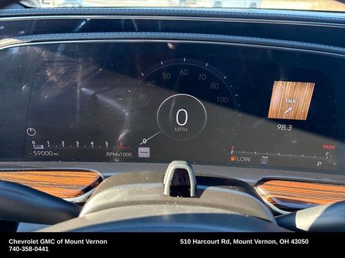 Used 2023 Cadillac Escalade Premium Luxury image 21