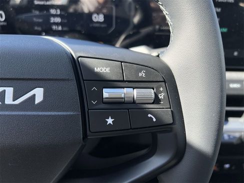 New 2025 Kia K4 EX image 23