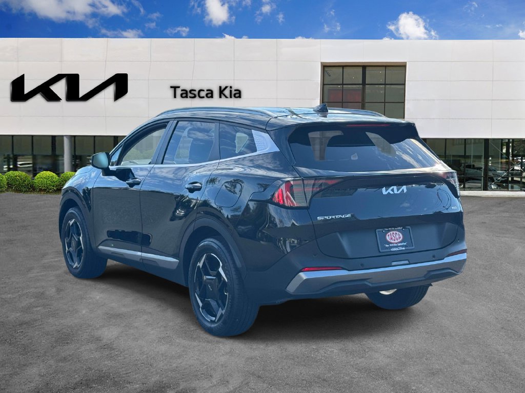 Used 2026 Kia Sportage EX AWD/4WD image 4