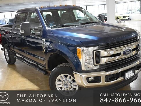 Used 2017 Ford F250 XLT w/ XLT Value Package image 4