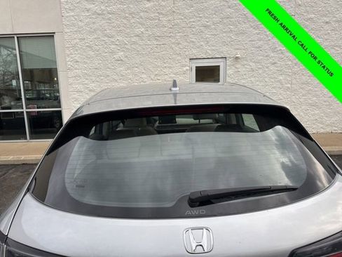Used 2023 Honda HR-V LX image 9