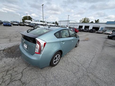 Used 2015 Toyota Prius Three FWD image 6