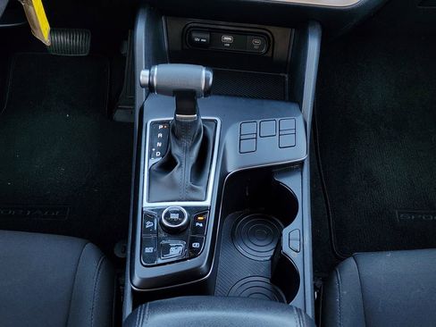 Used 2024 Kia Sportage LX image 22
