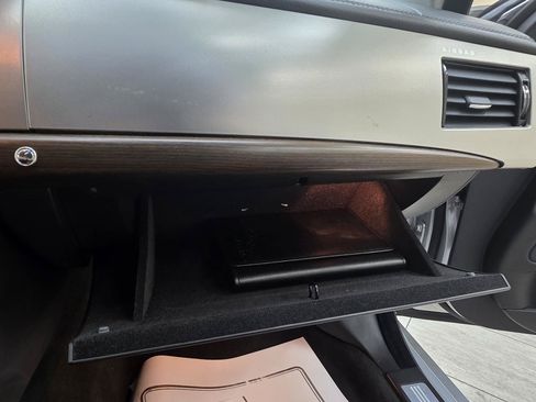 Used 2014 Jaguar XF RWD image 36
