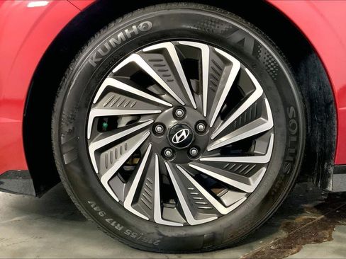 Used 2025 Hyundai Sonata SEL FWD image 9