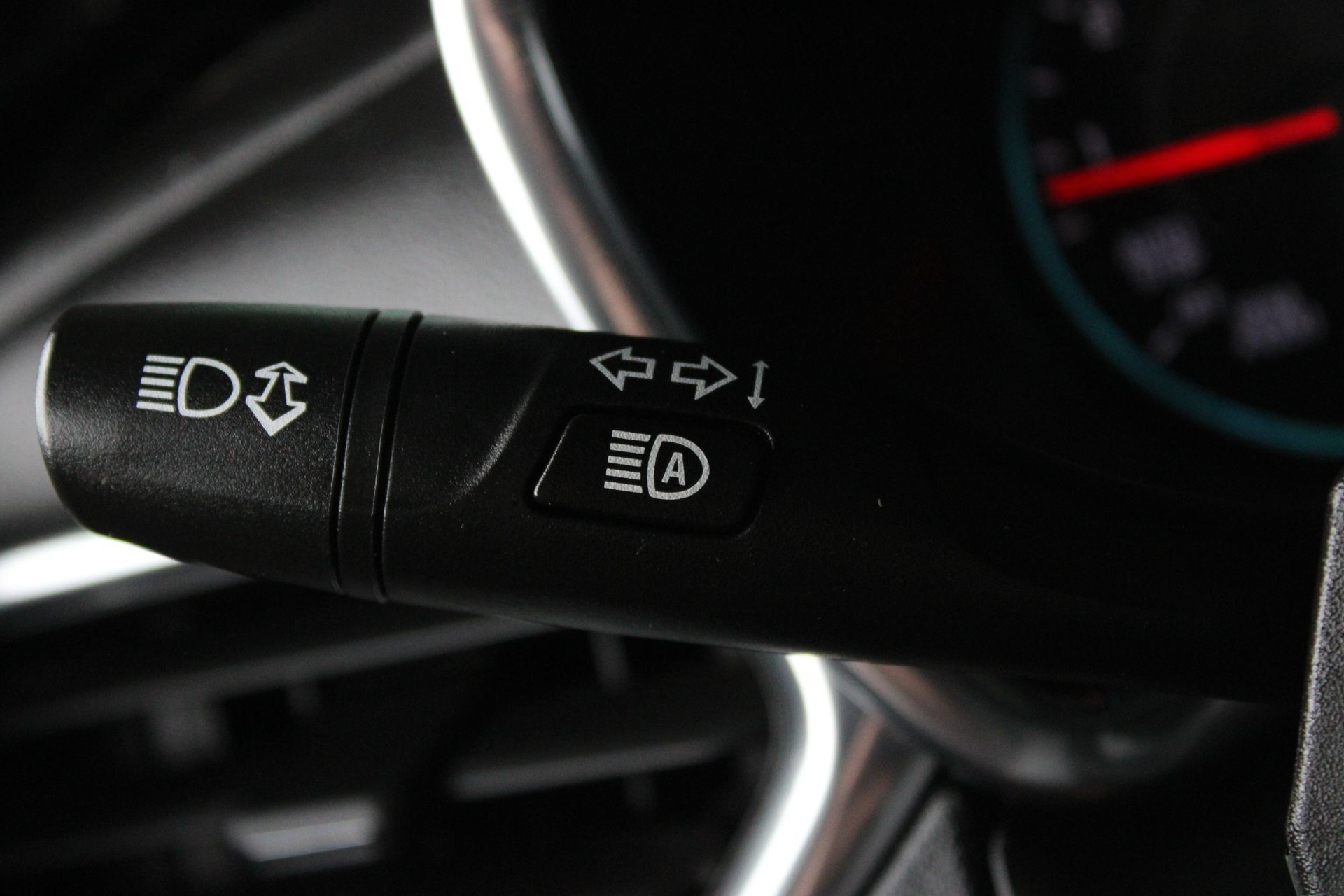 Used 2023 Chevrolet Equinox LT AWD/4WD image 19