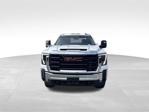 Used 2024 GMC Sierra 2500 Pro w/ Convenience Package AWD/4WD image 2