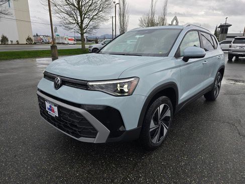 New 2026 Volkswagen Taos SE AWD/4WD image 7