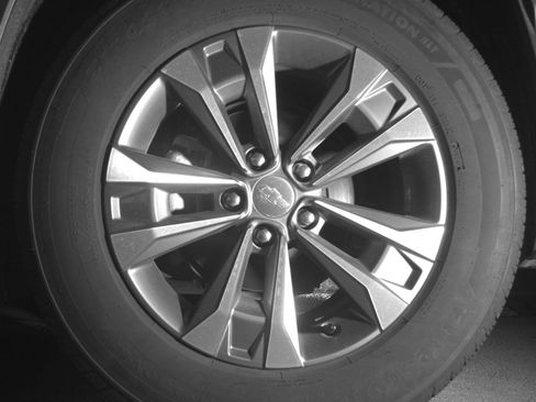 Used 2025 Chevrolet Equinox LT FWD image 17