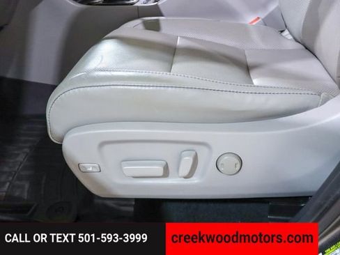 Used 2019 Toyota Highlander Limited FWD V6 1 Owner image 58