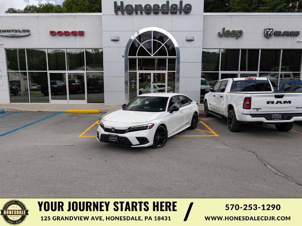 Used 2023 Honda Civic Sport image 1