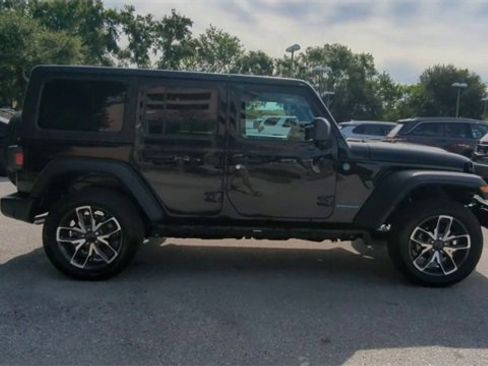 Used 2025 Jeep Wrangler Sport S w/ Convenience Group image 31