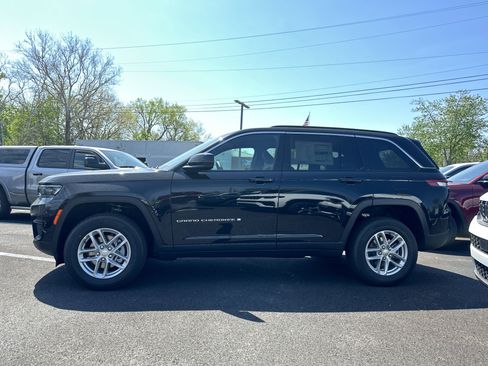 New 2026 Jeep Grand Cherokee Laredo AWD/4WD image 23