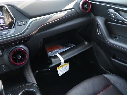 Used 2022 Chevrolet Blazer RS w/ Enhanced Convenience Package image 28